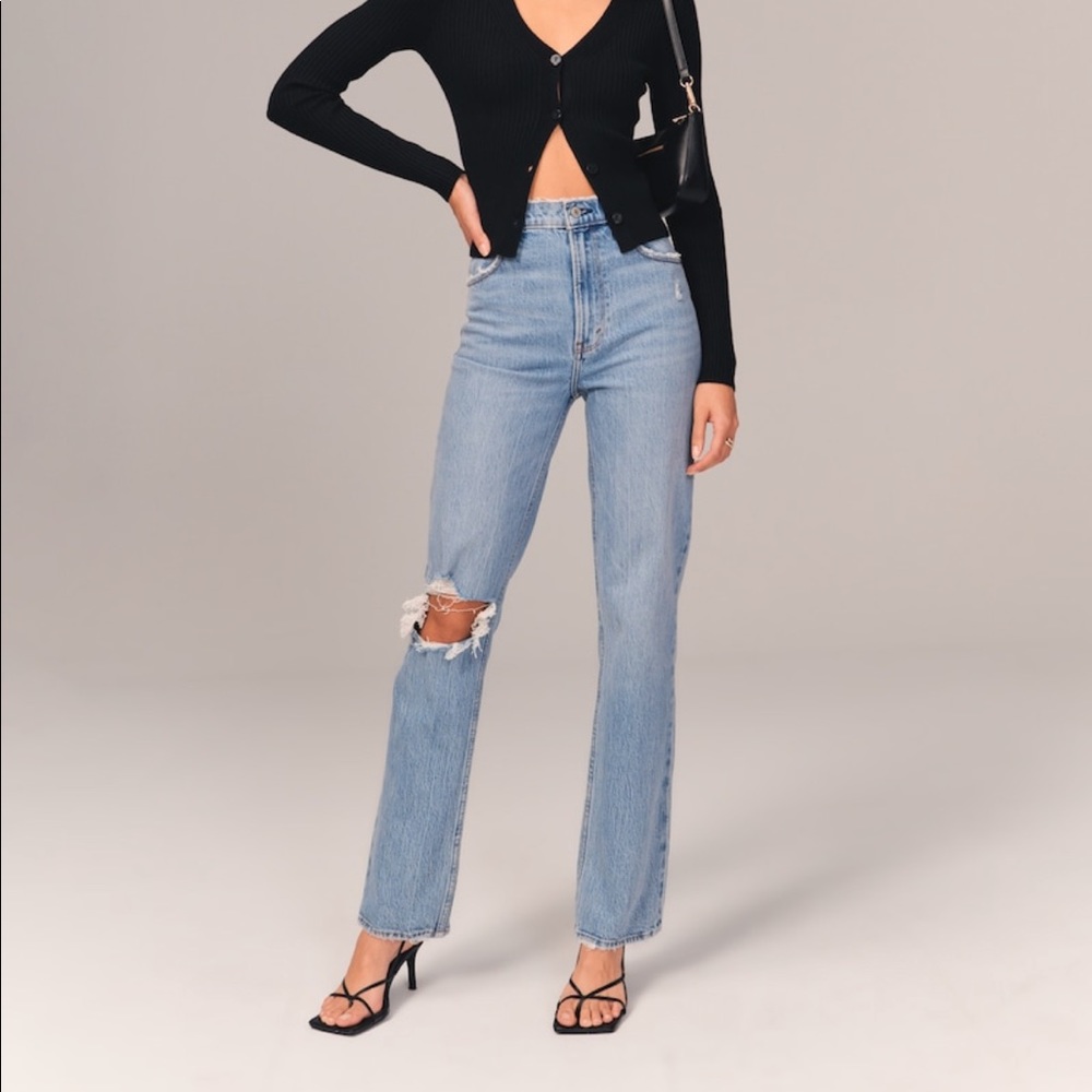 Abercrombie Ultra High Rise 90s Straight Jean